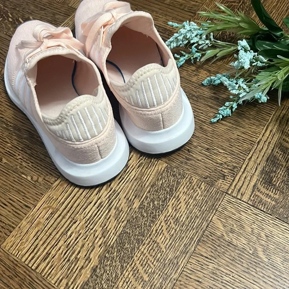 ADIDAS Swift Run / Running shoes - Picture 4 of 9